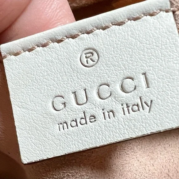 Gucci GG Marmont Mini shoulder bag - Picture 12 of 16